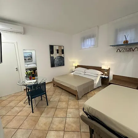 Gasthof Le Perle Di Naxos 4*